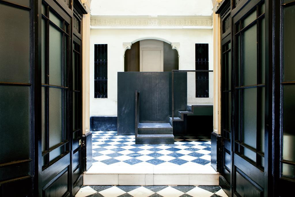 Estudios Pelayo Guest House Barcelona Bagian luar foto