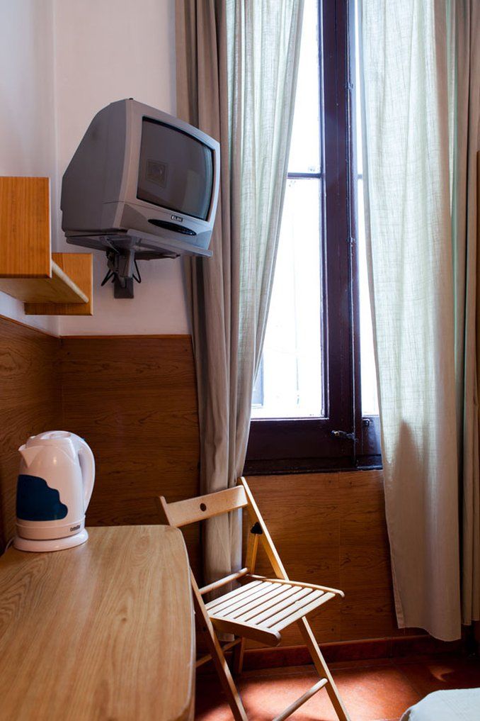 Estudios Pelayo Guest House Barcelona Bagian luar foto