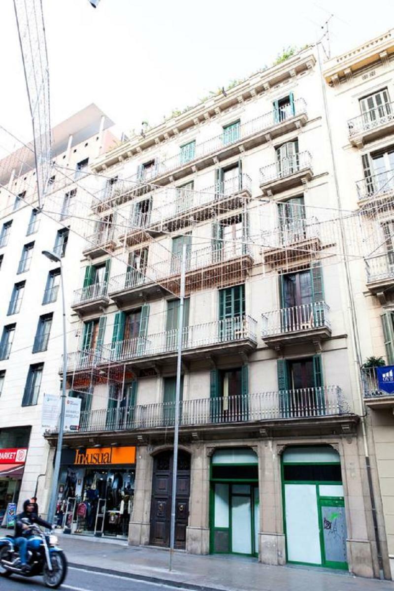 Estudios Pelayo Guest House Barcelona Bagian luar foto